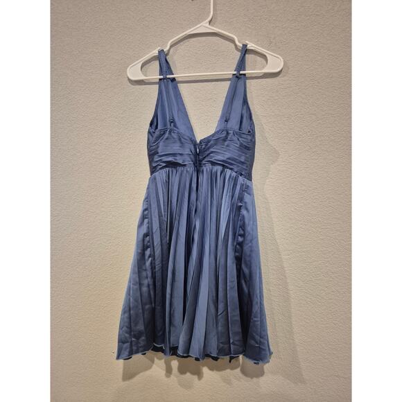 Abercrombie‎ & Fitch Women's Size SP Pleated V-Neck Mini Dress Blue NWOT - Picture 2 of 5